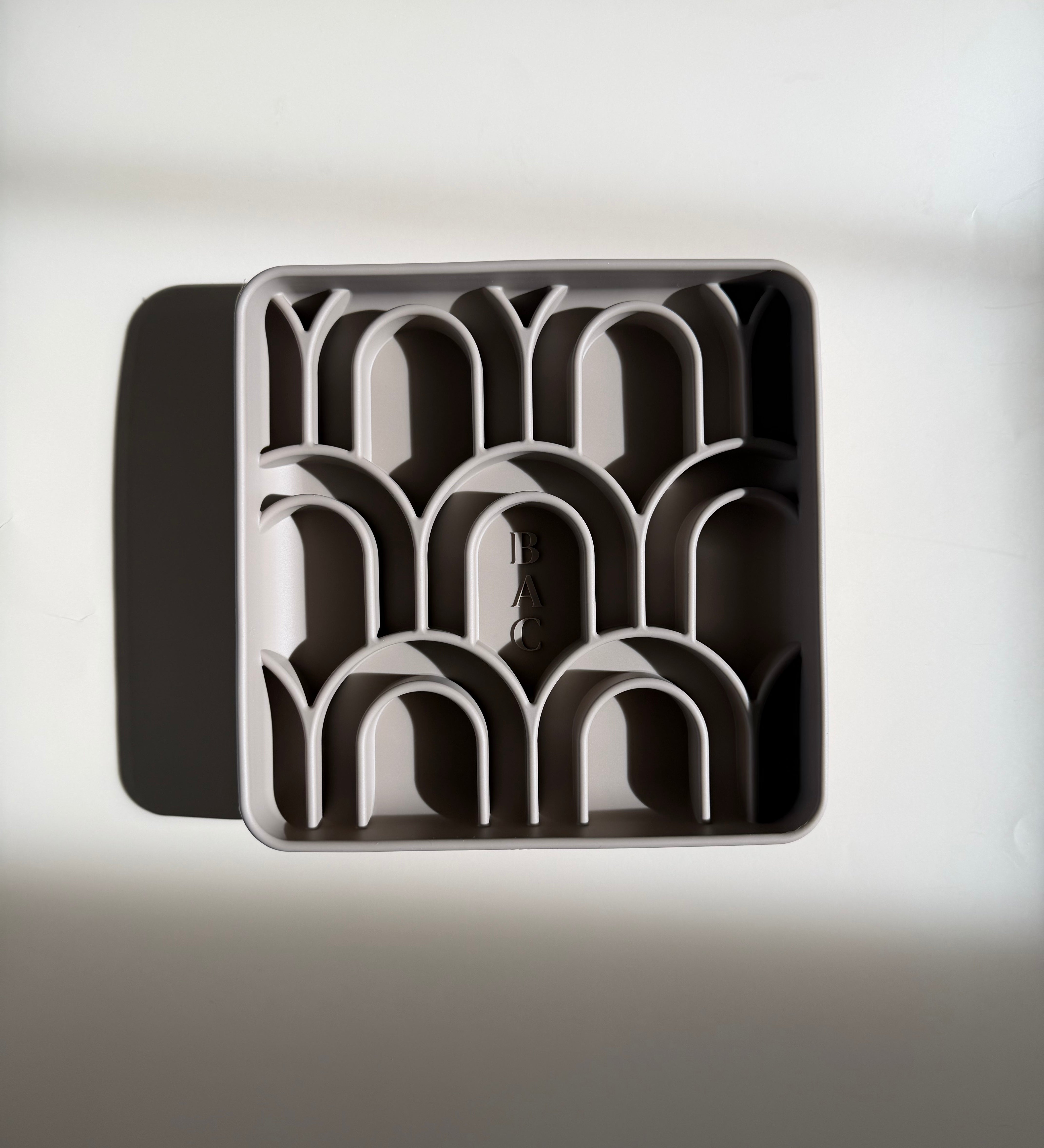 Brewin Aussie Co. Arco Slow Feeder